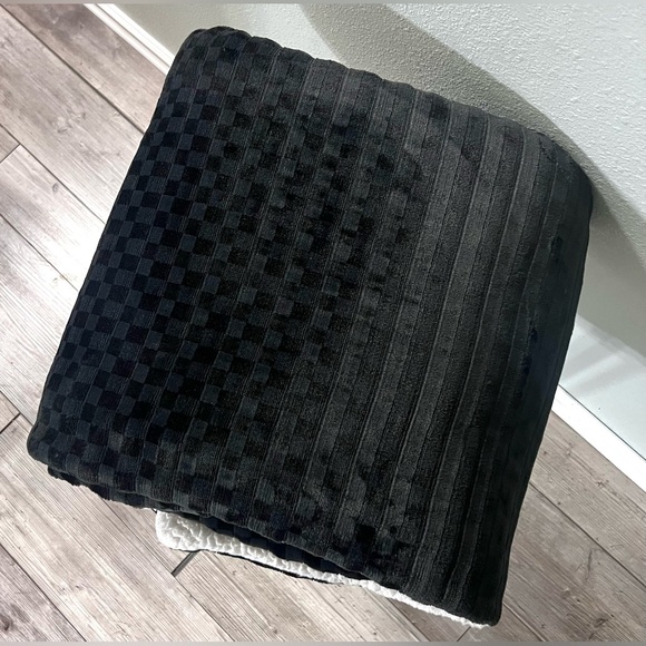 Koolaburra By Ugg Kumo Textured Reversible Oversized Fleece Throw Blanket Winter - Picture 4 of 7